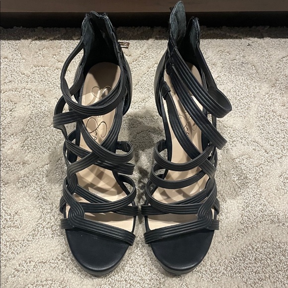 Jessica Simpson - Picture 1 of 4